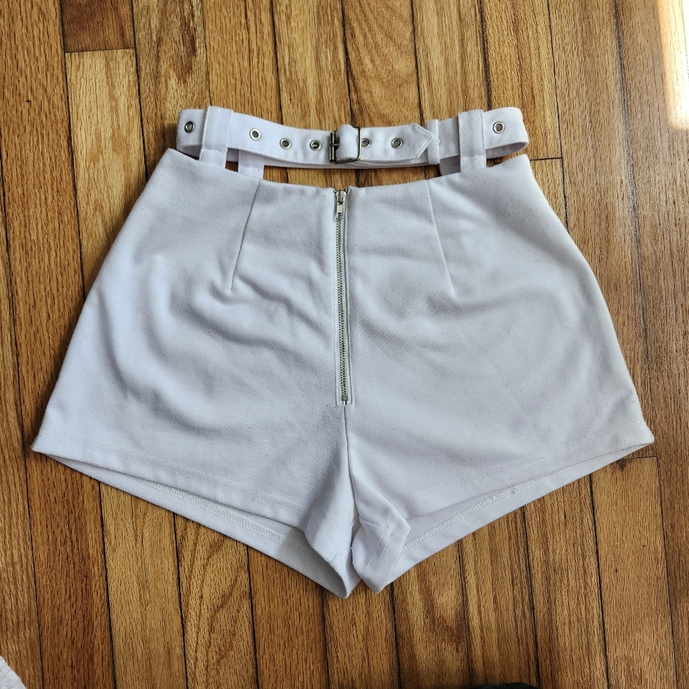 Millau White Punk High-Waisted Women's Shorts with Silver Zipper Matching Belt